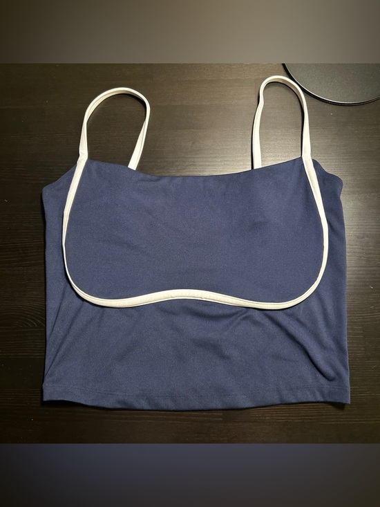 Gilly Hicks Tops - Gilly Hicks Active Recharge Under-Bust Tank Top - Navy/white (size Large Curvy)